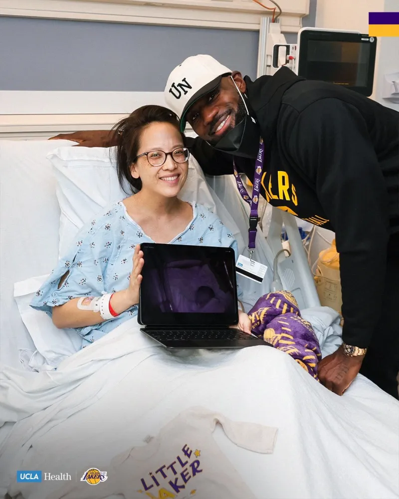 MK体育网页版-社区关怀！东詹率全队到医院看望病患，湖人官方分享现场照